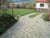 Dlažba- kámen naštípaný na tloušťku do 10 cm